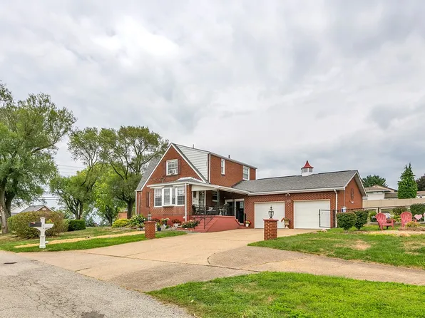 519 Wendel Rd, Irwin, PA 15642