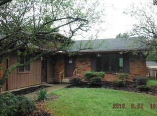 18110 Howe Rd, Strongsville, OH 44136