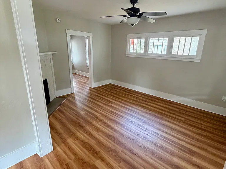441 W Church St — Photo 5