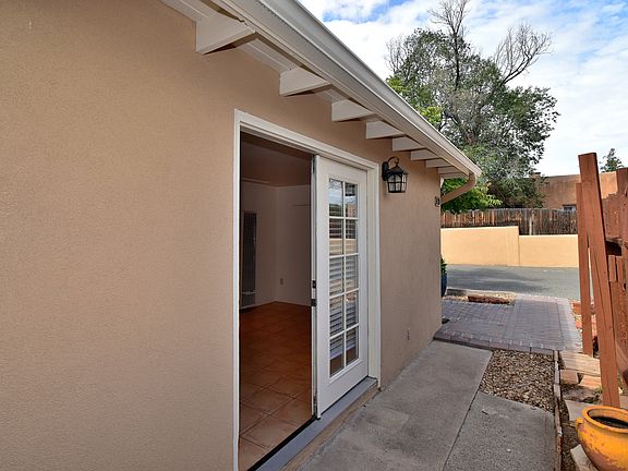 4th image of 410 Bishops Lodge Rd #13