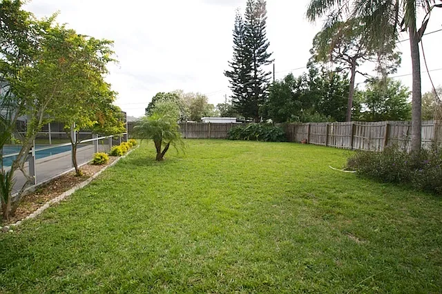 336 SE Tranquilla Ave — Photo 17