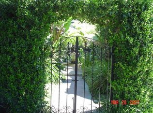 1002 N Sweetzer Ave, Los Angeles, CA 90069