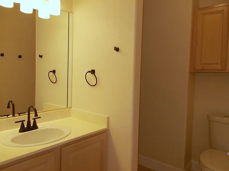 112 Golf Course St — Photo 10