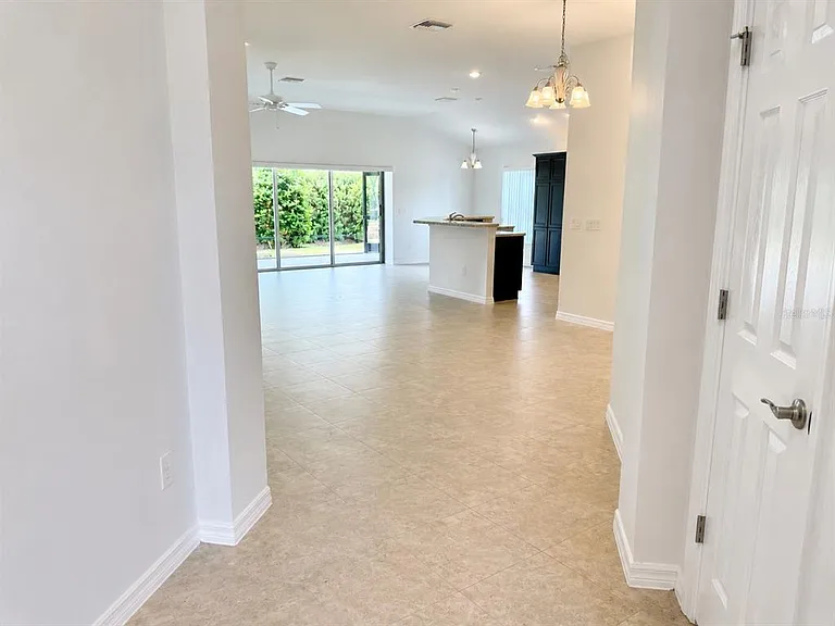 3942 Zenith Loop — Photo 6