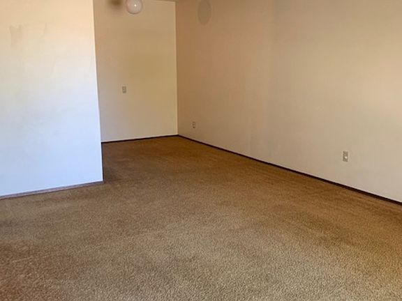 3rd image of 10019 104th Ave #23KEY-339