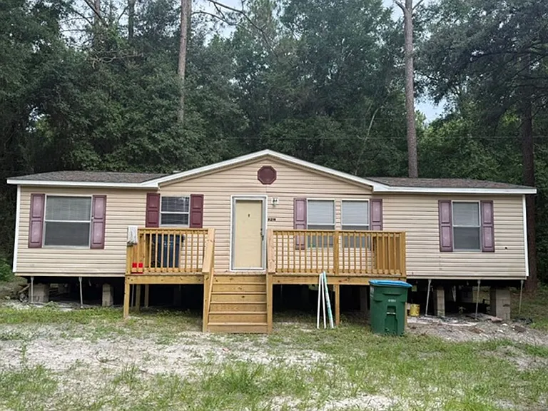 726 Crawfordville Hwy — Photo 1