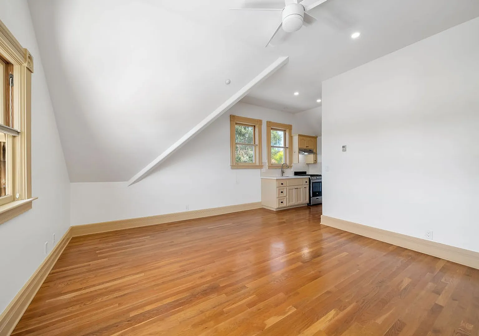 1314 Palm — Photo 4