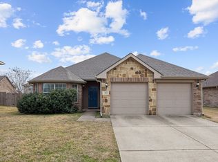 212 Silver Spur Dr, Waxahachie, TX
