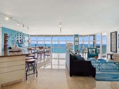 6423 Collins Ave APT 1605, Miami Beach, FL, 33141
