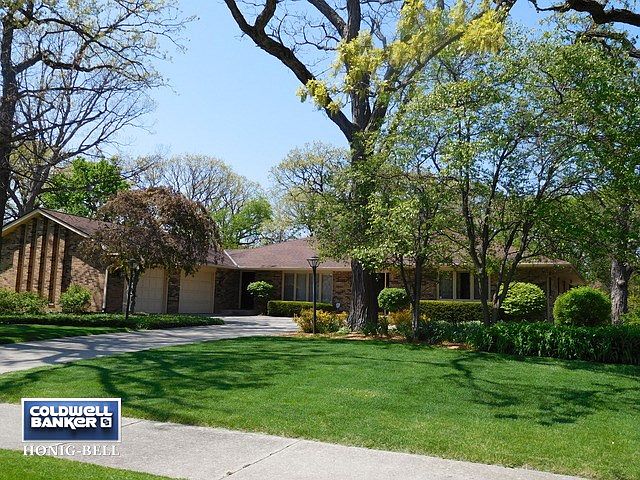 2nd image of 533 Meadow Wood Dr