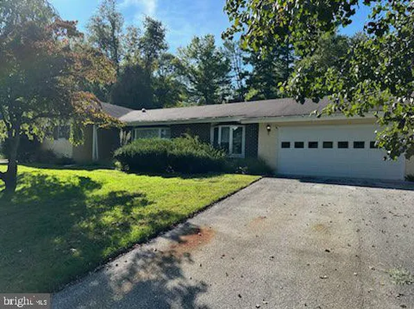 981 Thornbury Rd, West Chester, PA 19382