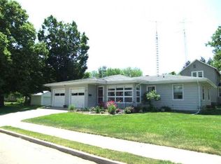 301 E Le Fevre Rd, Sterling, IL 61081