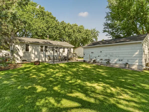 404 1st Ave NE, Kasson, MN 55944