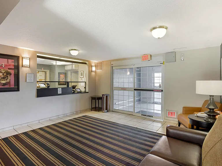 Lobby and Guest Check-in