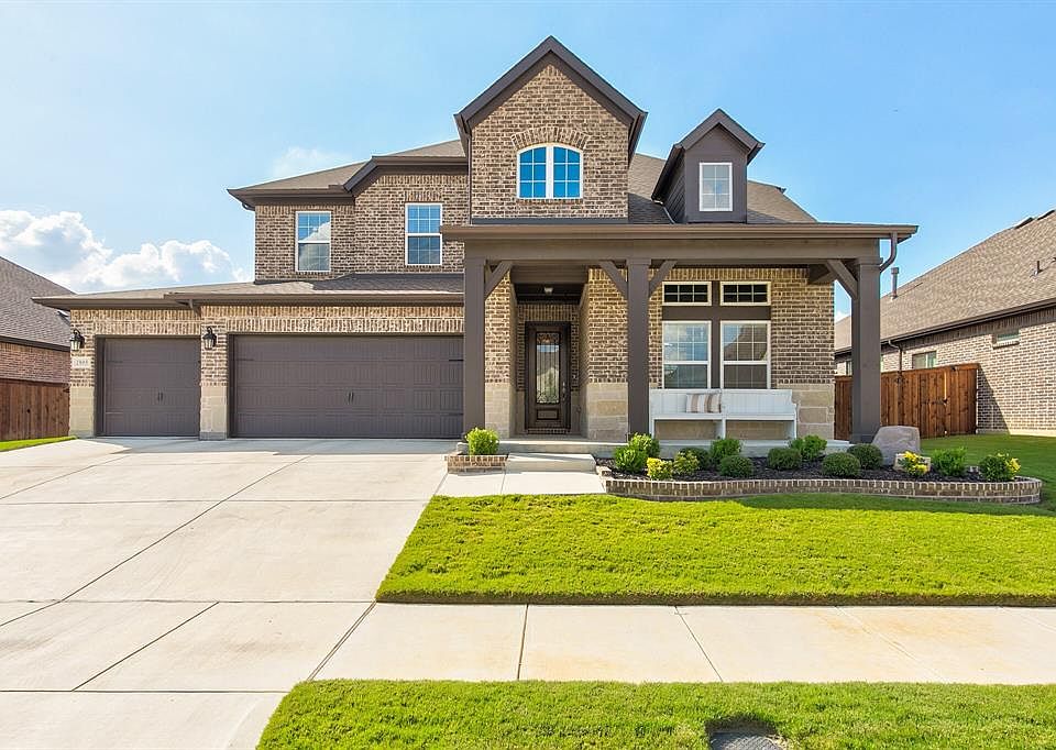 1st image of 2805 Carrington Dr