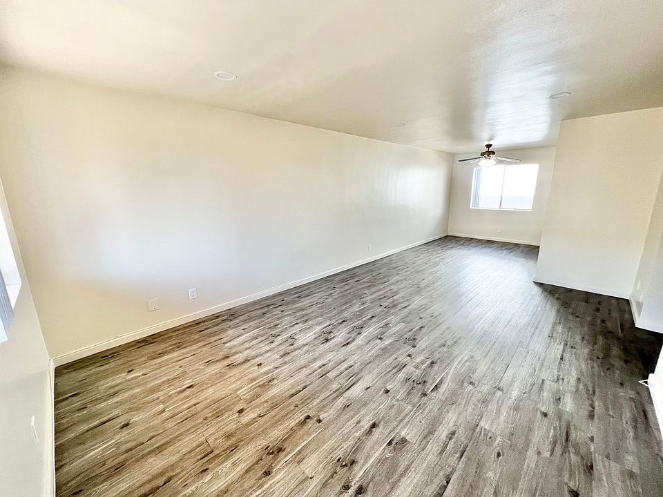 1st image of 3105 E 6th St APT C