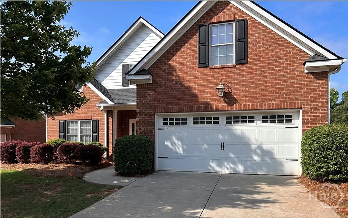 4 bed, 3.0 bath, 2222 sqft, $2,750 — Photo 1