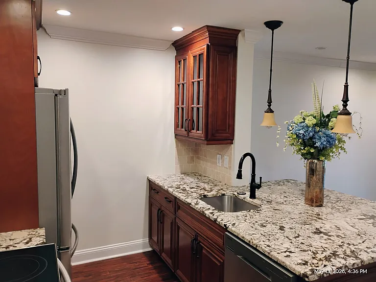 300 Johnson Ferry Rd NE #A106 — Photo 5