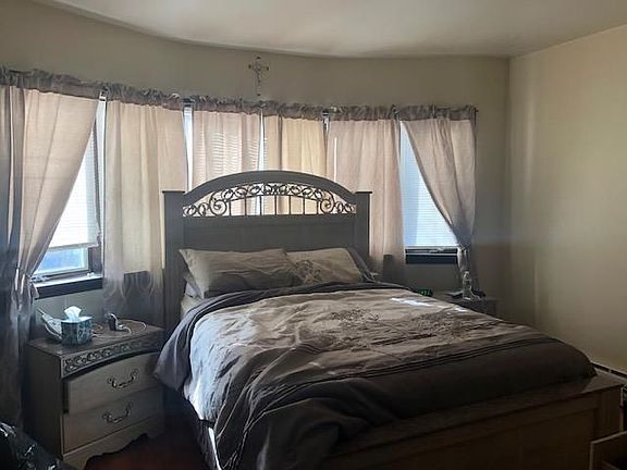 3rd image of 42 Bayliss St APT 2