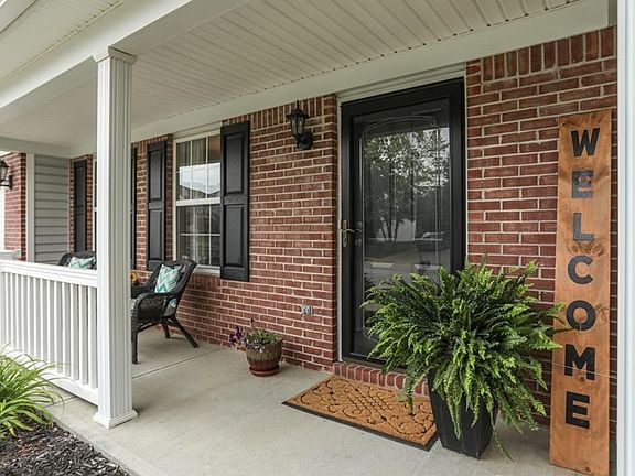 2nd image of 6904 Harriet Dr