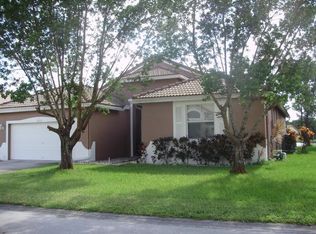 9212 Cove Point Cir, Boynton Beach, FL 33472