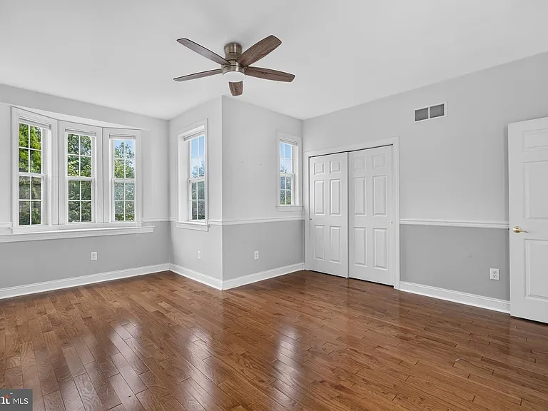 16 Oak Leaf Ln — Photo 49