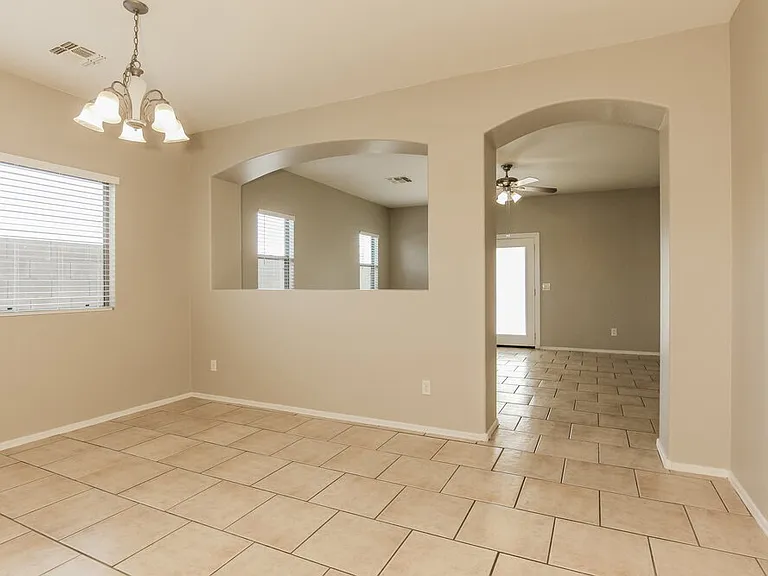 1809 W Dugan Dr — Photo 5