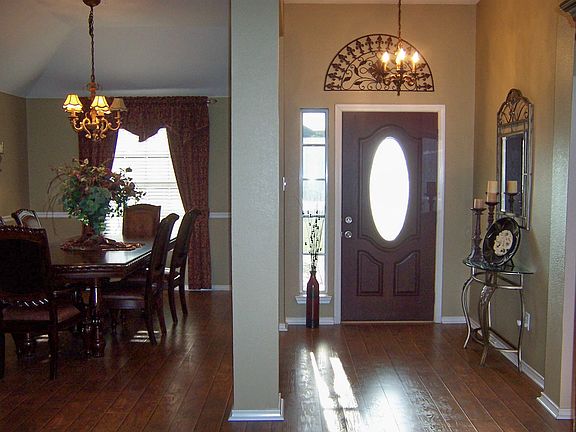 Entry with Formal Dining