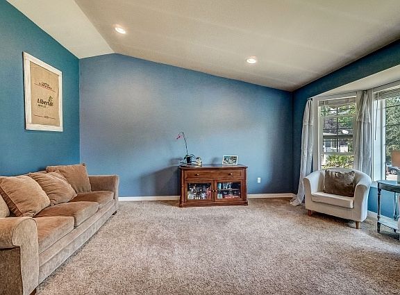 3rd image of 1715 Firgrove Pl NW