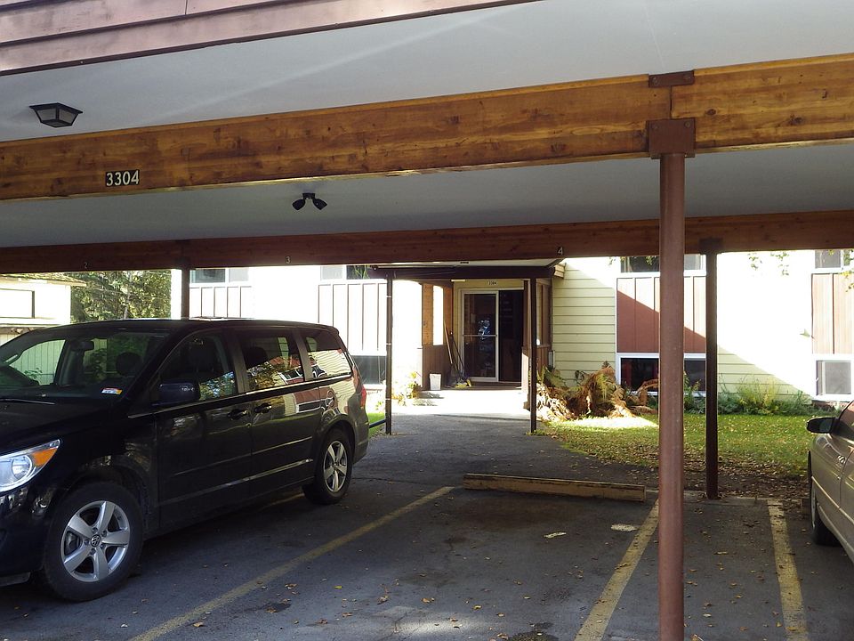 2nd image of 3304 Iowa St APT 4