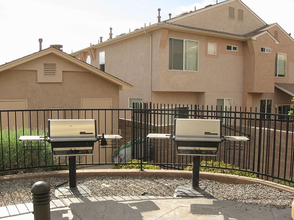 1st image of 6501 San Antonio Dr NE