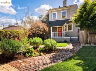 353 Lester Ave, Oakland, CA 94606