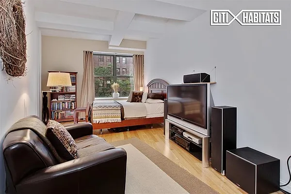 Sold by Citi Habitats | media 3