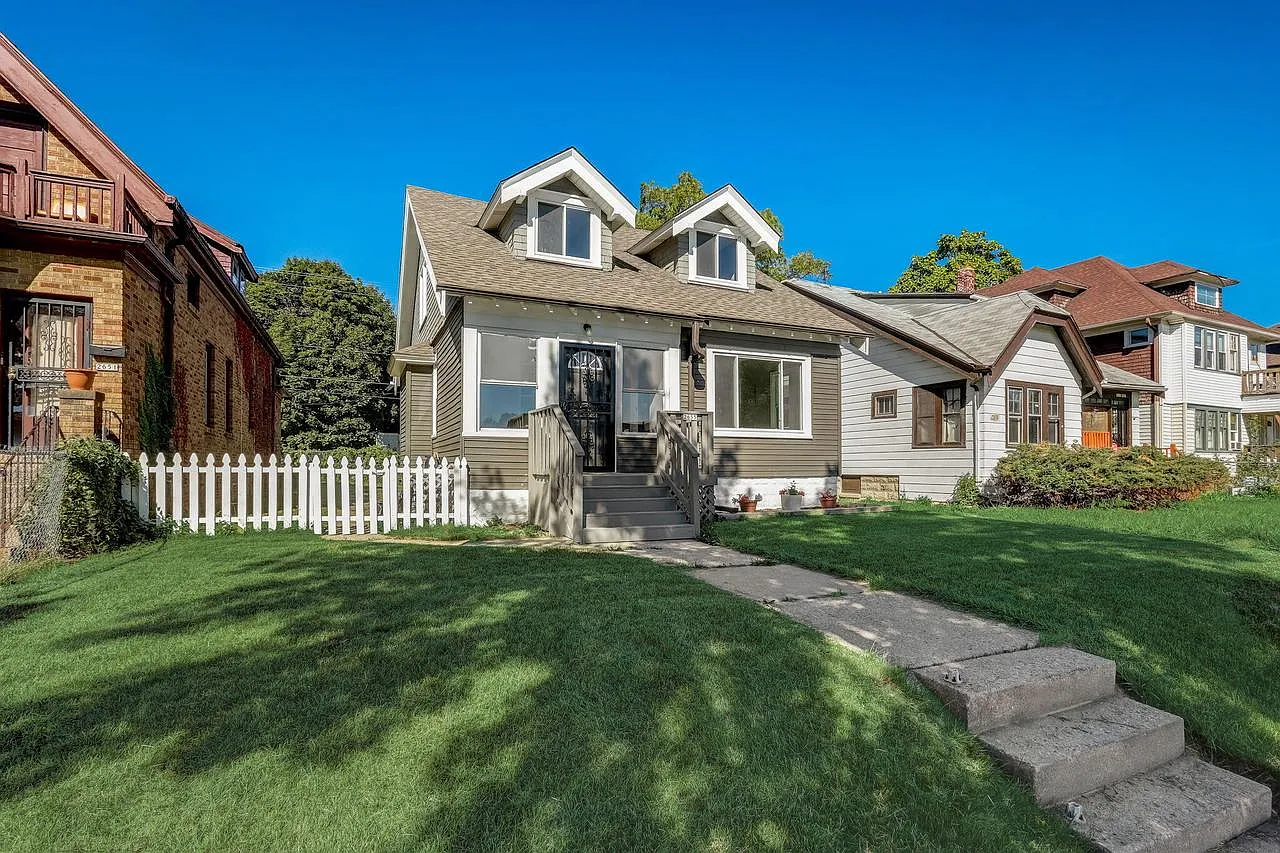 2655 North 44th STREET photo 1