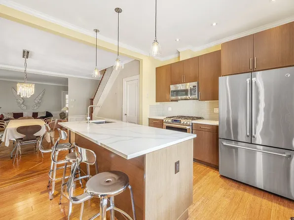 3702 Avenue, Brooklyn, NY 11203
