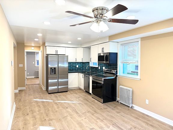 2nd image of 8505 Greenwood Ave APT 101