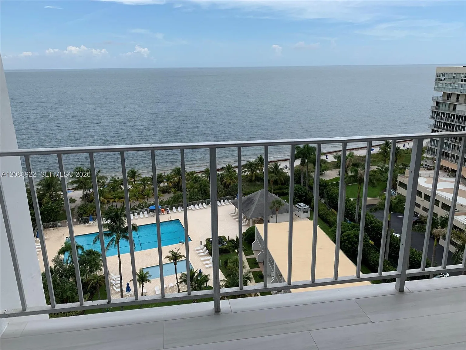 Casa Del Mar Condo — Photo 4