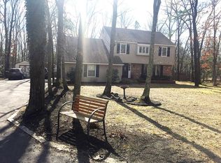 2 Olde Towne Ct, Medford, NJ 08055