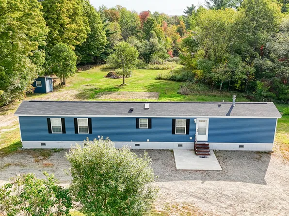 1107 Hill Road, Clinton, ME 04927