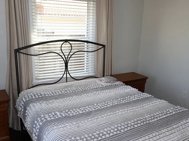 3811 S Drexel Ave — Photo 10