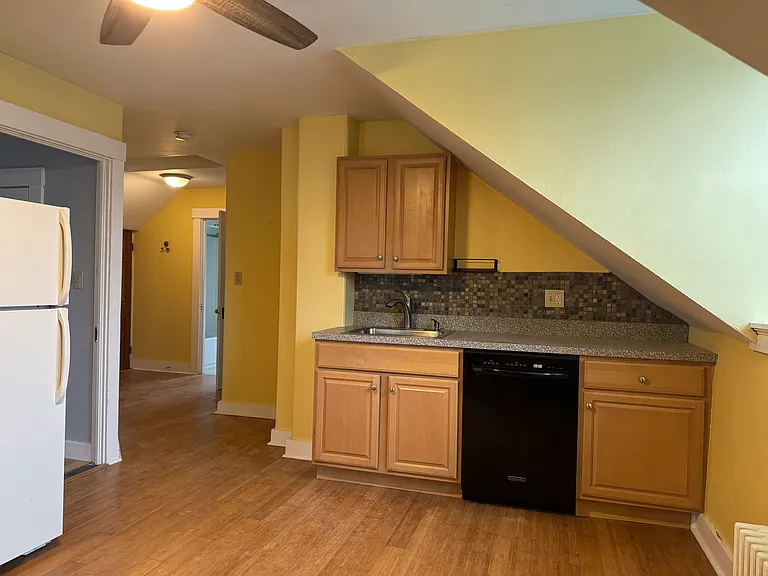 6 Lincoln St #3 — Photo 9