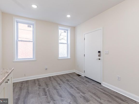 3rd image of 537 N 33rd St Unit 1