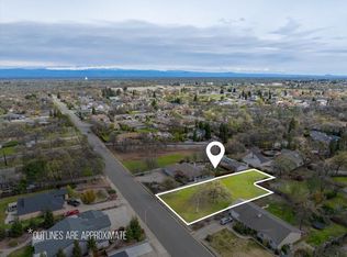 19345 Hollow Ln, Redding, CA 96003