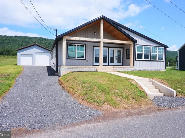 270 W Mountain Rd, Hegins, PA 17938