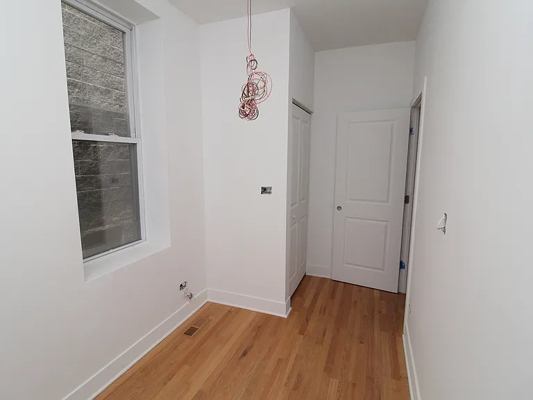 1544 N Bosworth Ave #2F — Photo 12