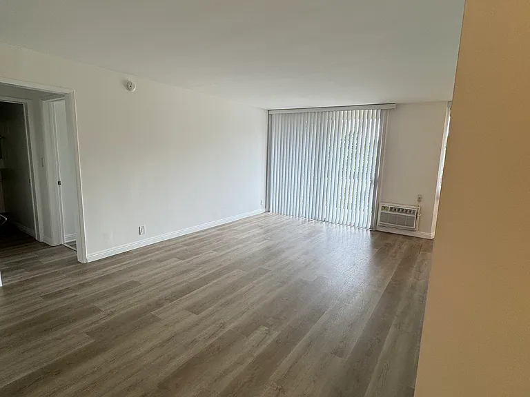 Unit 203: 1 Bed + 1 Bath