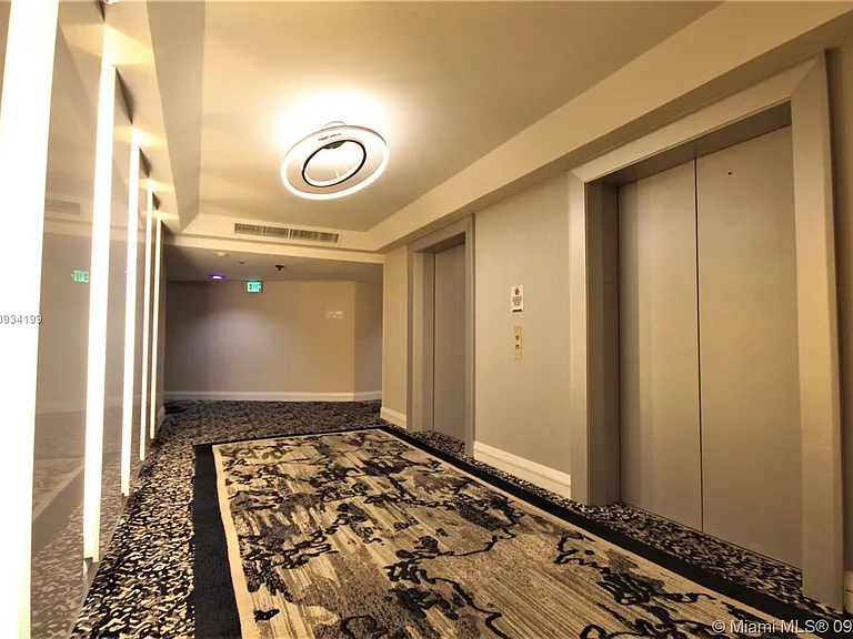 5161 Collins Ave #806 — Photo 45