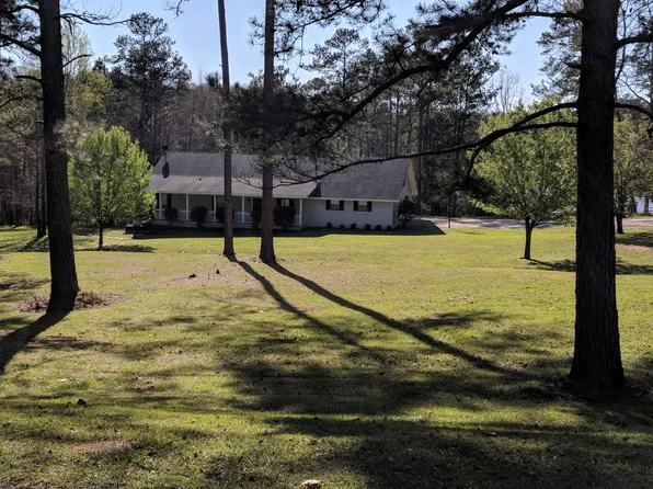 3050 Trotters Trl, Wetumpka, AL 36093