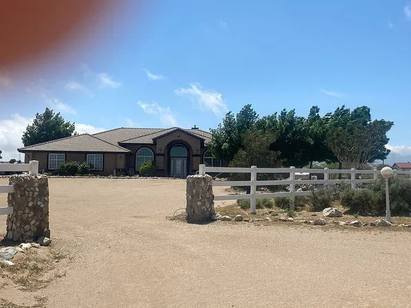 9225 Muscatel St, Phelan, CA 92371