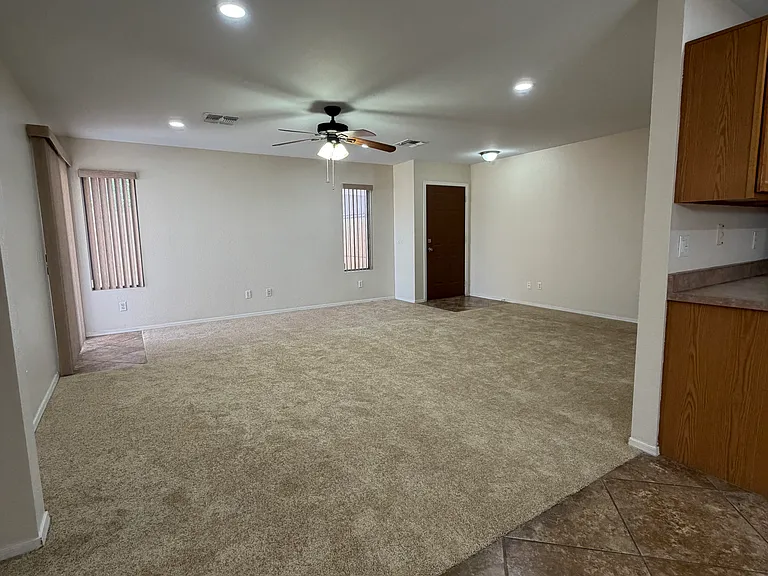 11402 W Hutton Dr — Photo 13